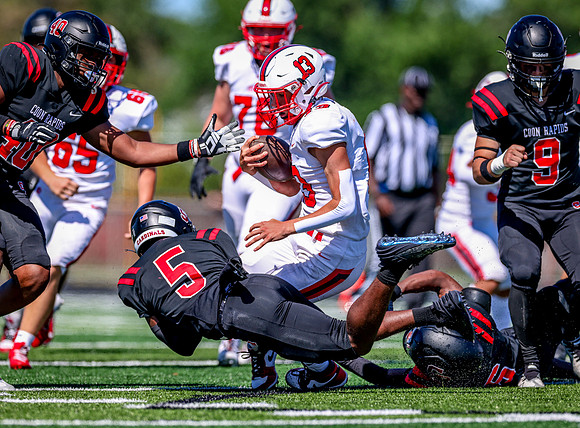 Centennial vs Coon Rapids Varsity Football 215