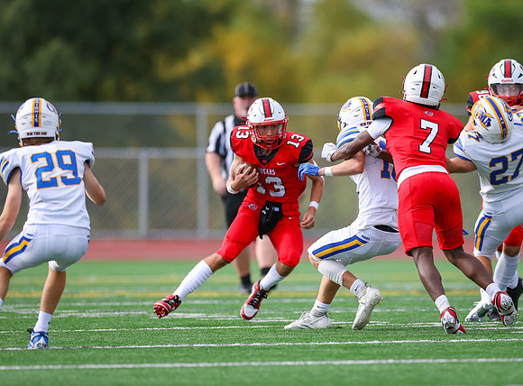 Centennial vs STMA JV Football 79