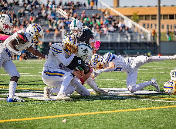 Mounds View vs STMA Varsity Football 147