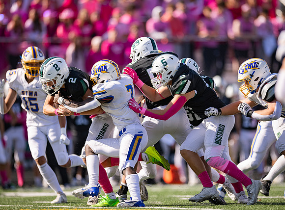 Mounds View vs STMA Varsity Football 137