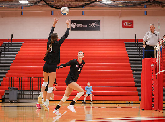 Centennial vs Osseo Girls Varsity Volleyball 111