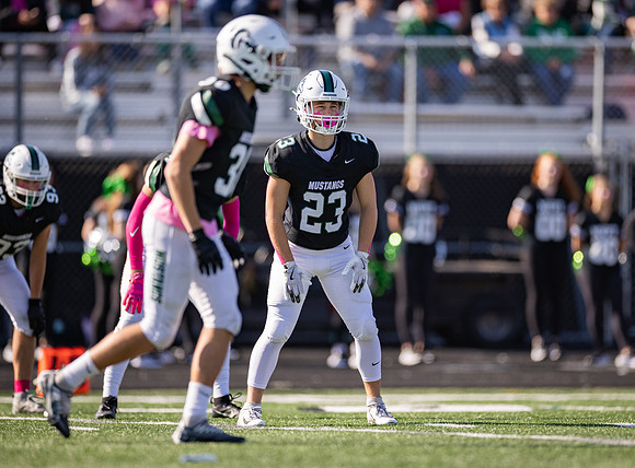 Mounds View vs STMA Varsity Football 107