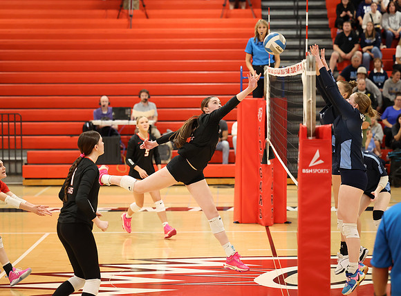 Centennial vs Blaine Girls Varsity Volleyball 164