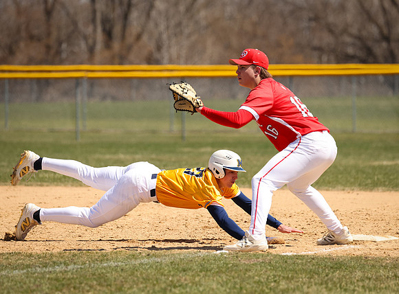 Centennial vs Mahtomedi JV Baseball_1652