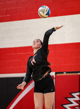 2219 Centennial vs Cambridge-Isanti Girls Varsity Volleyball