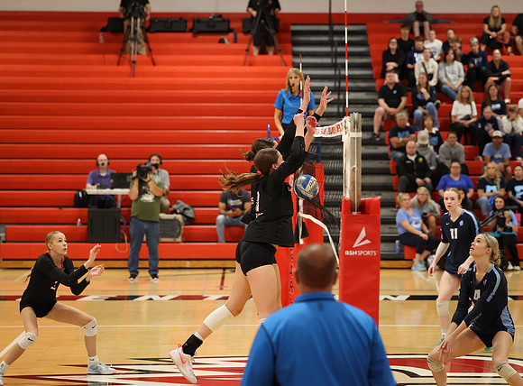 Centennial vs Blaine Girls Varsity Volleyball 182