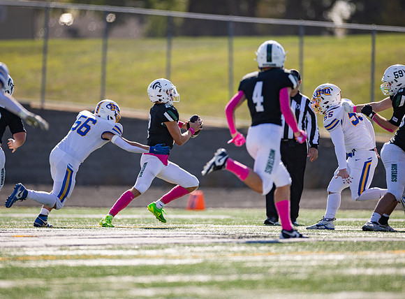 Mounds View vs STMA Varsity Football 114