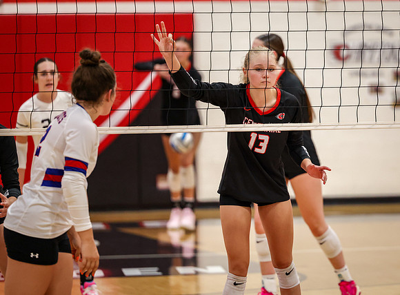 2828 Centennial vs Cambridge-Isanti Girls Varsity Volleyball