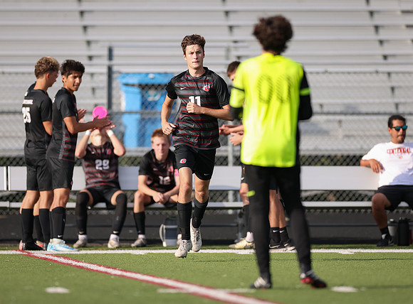 Centennial vs Osseo Varsity Soccer 28