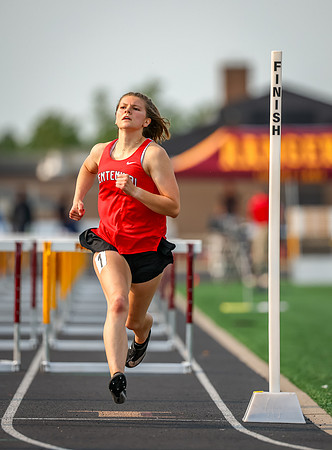 7 Track and Field Varsity Section Finals