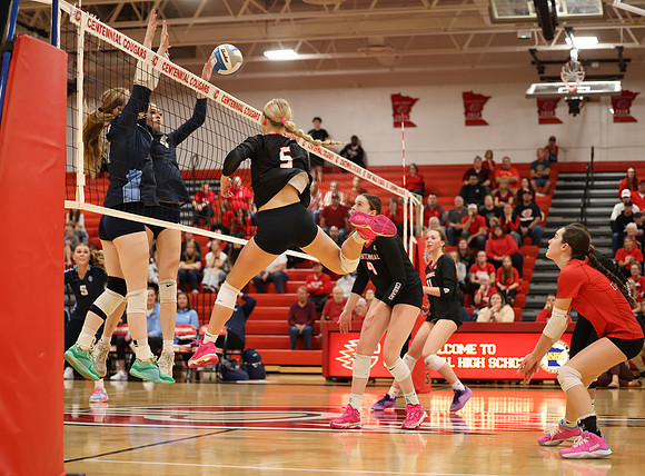 Centennial vs Blaine Girls Varsity Volleyball 289