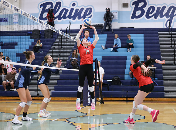 Centennial vs Blaine Girls Varsity Volleyball 115