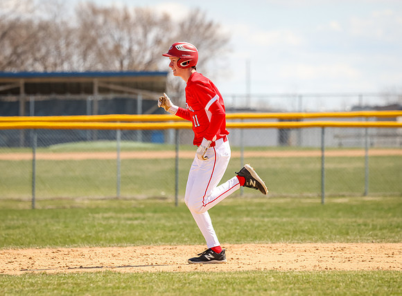 Centennial vs Mahtomedi JV Baseball_1330