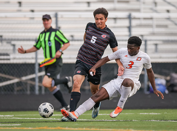 Centennial vs Osseo Varsity Soccer 193