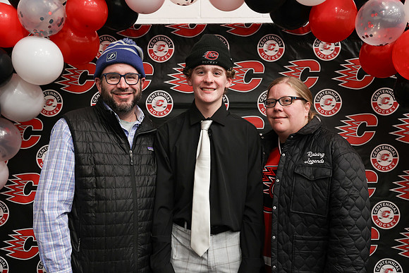 Centennial vs St Cloud Hockey 11