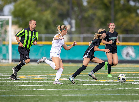 Mounds View vs Blaine Varsity Soccer 203
