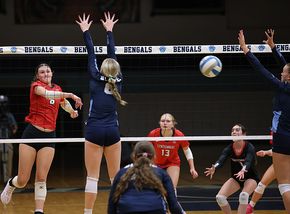 Centennial vs Blaine Girls Varsity Volleyball 165