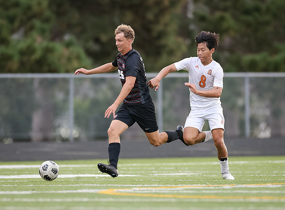 Centennial vs Osseo Varsity Soccer 200