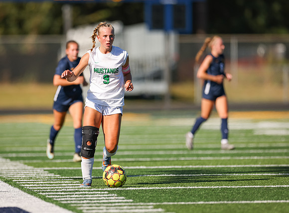 Mounds View vs Mahtomedi Girls Varisty Soccer 222