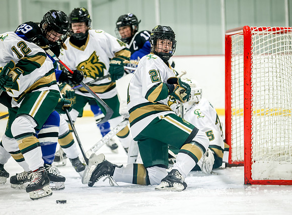 Chisago vs Rogers Varsity Hockey 275