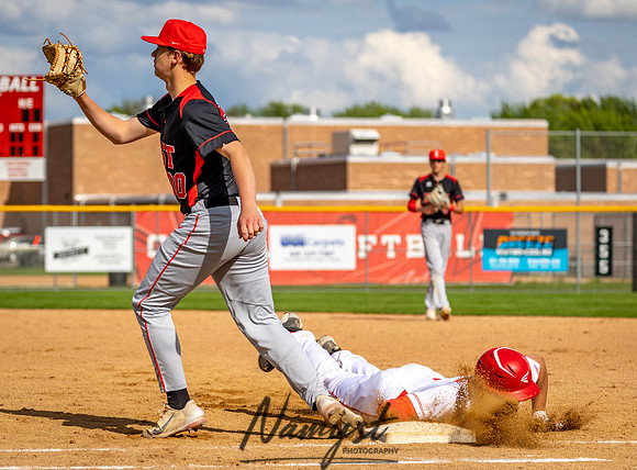 Centennial vs Duluth East Varsity Baseball 261