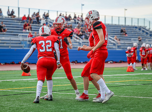 Centennial vs STMA JV Football 25