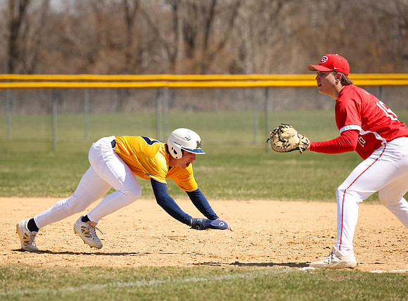 Centennial vs Mahtomedi JV Baseball_1650