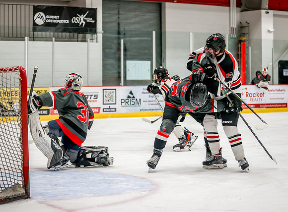 Centennial vs St Cloud Hockey 211