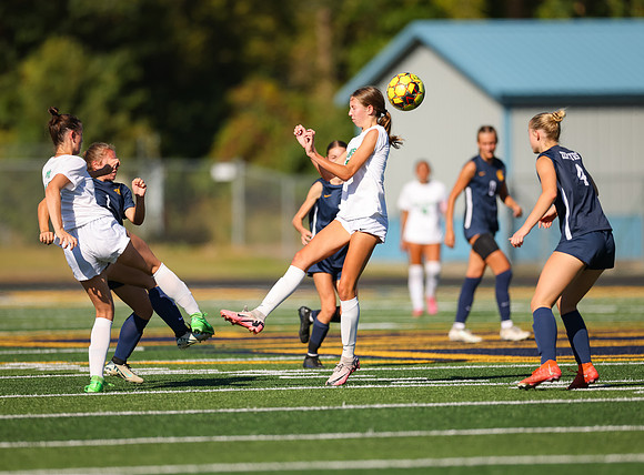 Mounds View vs Mahtomedi Girls Varisty Soccer 196