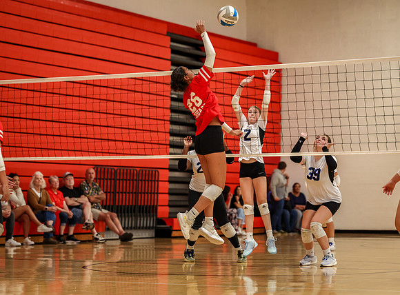 95 Centennial vs Hopkins Girls 9B Volleyball