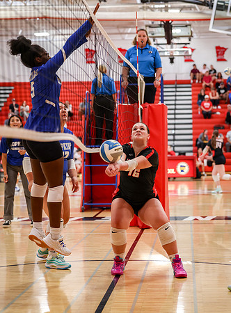 868 Centennial vs Hopkins Girls B Volleyball
