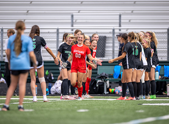 Mounds View vs Blaine Varsity Soccer 45