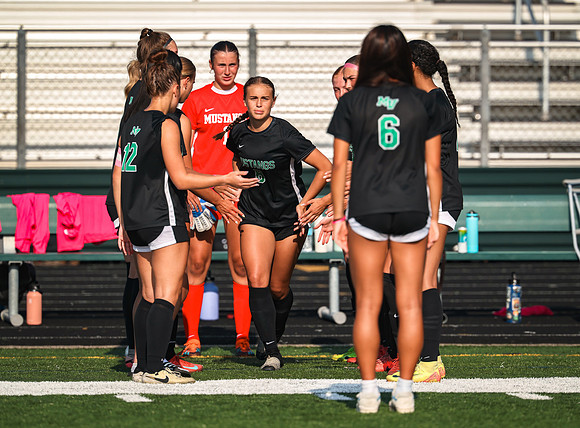 044 Mounds View vs Prior Lake Varsity Soccer