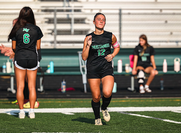 052 Mounds View vs Prior Lake Varsity Soccer