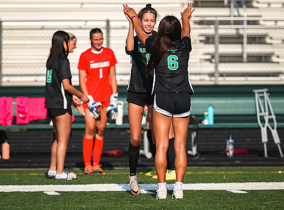 058 Mounds View vs Prior Lake Varsity Soccer