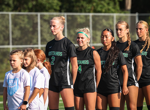 064 Mounds View vs Prior Lake Varsity Soccer