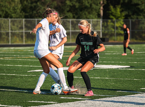 118 Mounds View vs Prior Lake Varsity Soccer