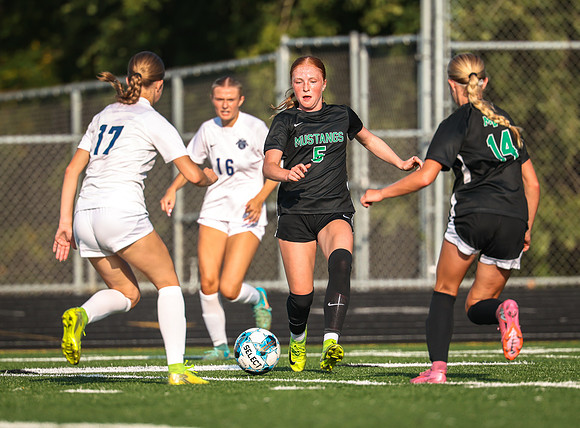141 Mounds View vs Prior Lake Varsity Soccer