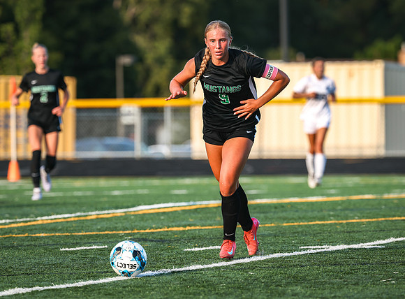 175 Mounds View vs Prior Lake Varsity Soccer