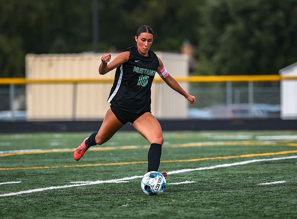 223 Mounds View vs Prior Lake Varsity Soccer