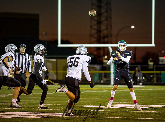 Mounds View vs Roseville Football 210