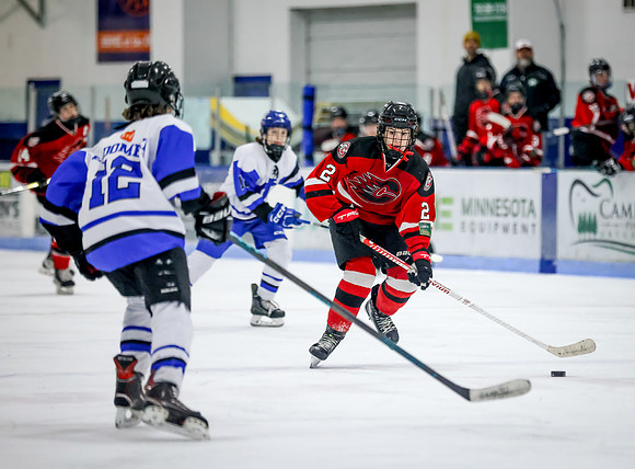Centennial vs Cambridge Isanti Hockey 240