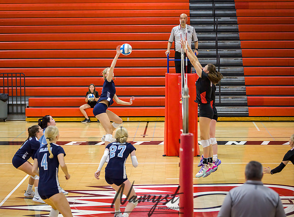Centennial vs Blaine Varsity Volleyball 212