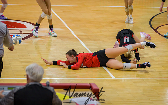 Centennial vs Blaine Varsity Volleyball 214