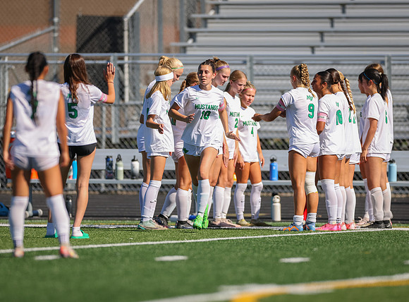 Mounds View vs Mahtomedi Girls Varisty Soccer 13