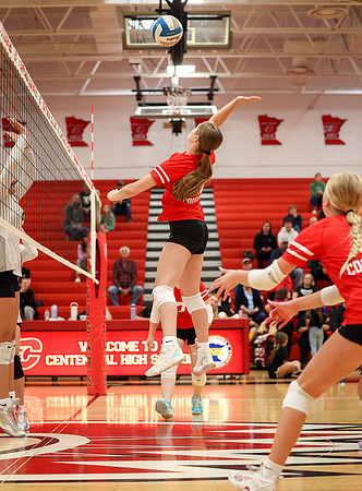 0352 Centennial vs Roseville Girls A Volleyball