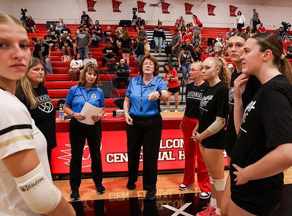 4503 Centennial vs Andover Girls Varsity Volleyball_