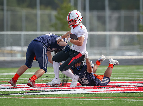 0586 Centennial vs Champlain JV Football