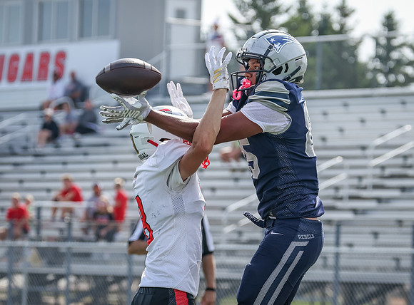 1068 Centennial vs Champlain JV Football