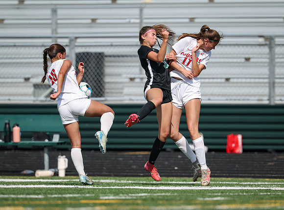 1847 Mounds View vs Centennial Varsity Soccer